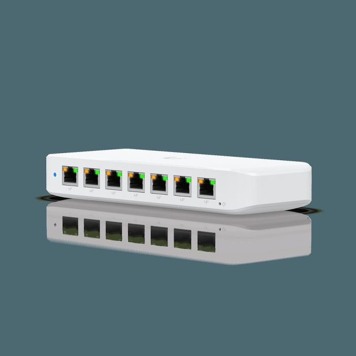 Ubiquiti Unifi Switch Ultra 8 puertos Gigabit PoE 60W, compacto y versátil para montaje fácil