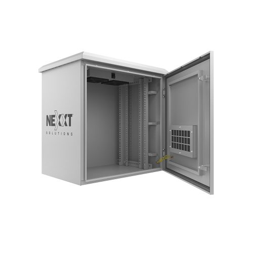 Gabinete Exterior Nexxt Solutions Infrastructure Acero SPCC Gris Claro Montaje en Poste Modelo NPC-O15U64P